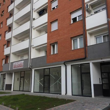 Apartment Guri Prisztina Zewnętrze zdjęcie