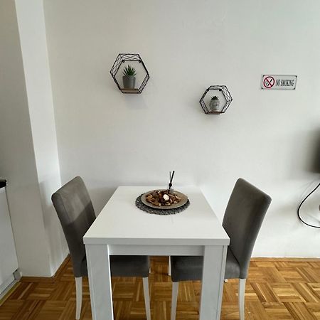 Apartment Guri Prisztina Zewnętrze zdjęcie