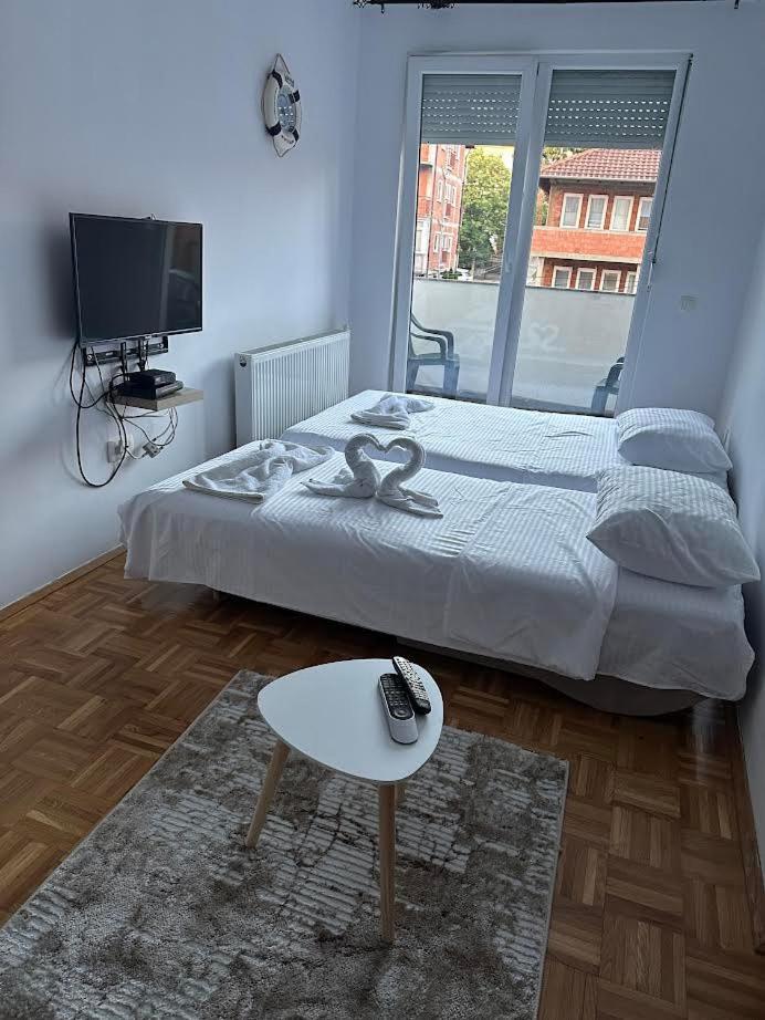 Apartment Guri Prisztina Zewnętrze zdjęcie