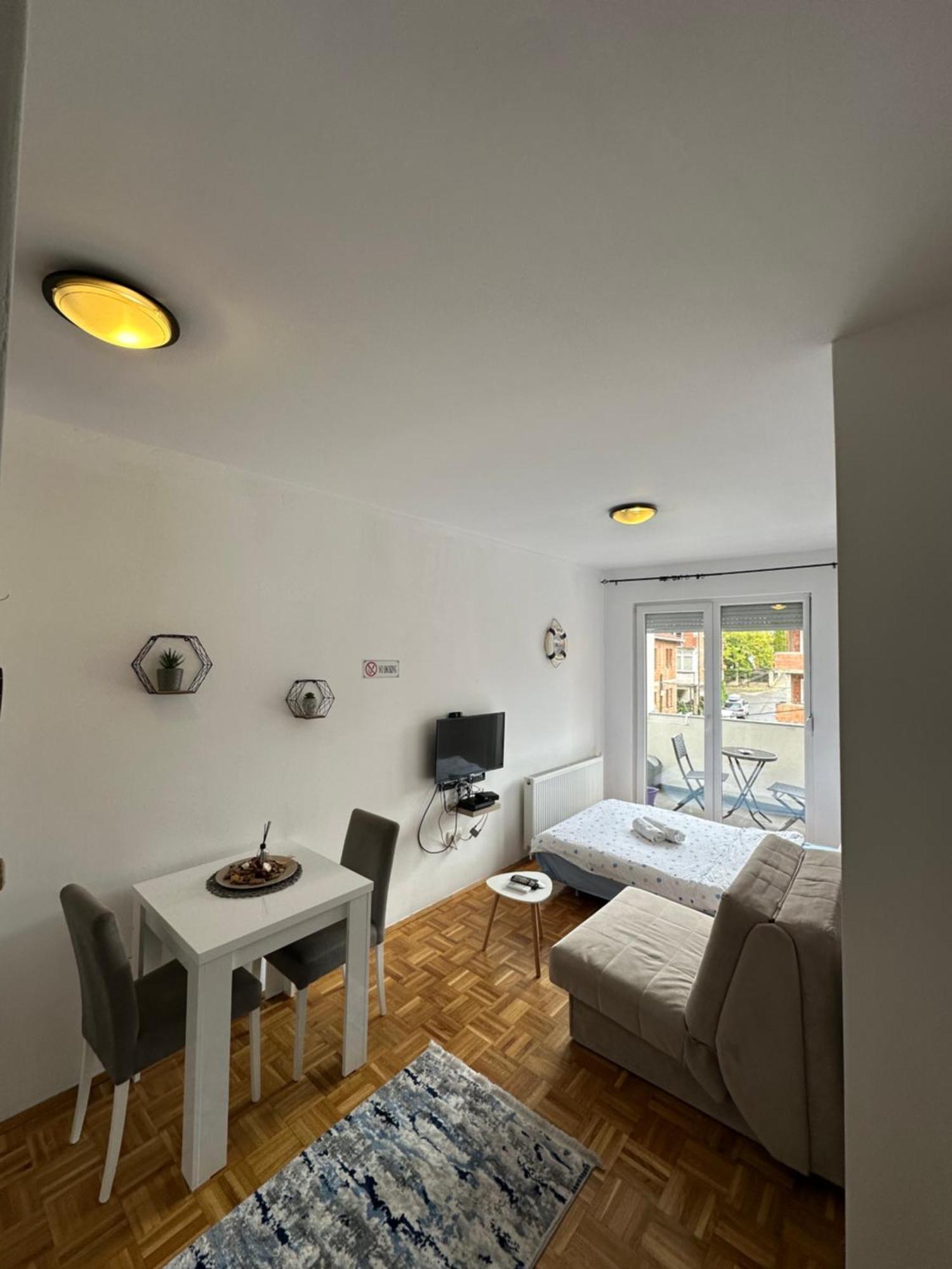 Apartment Guri Prisztina Zewnętrze zdjęcie