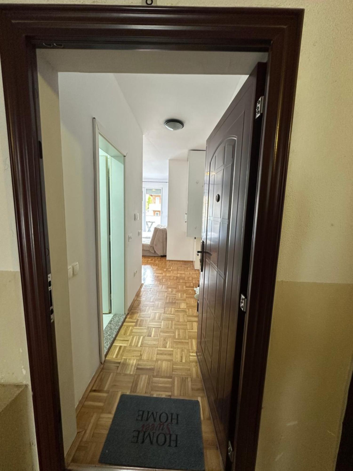 Apartment Guri Prisztina Zewnętrze zdjęcie